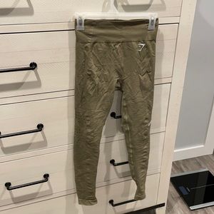 Gym shark green leggings